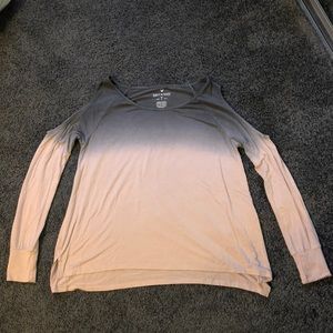 American Eagle cut out shoulder